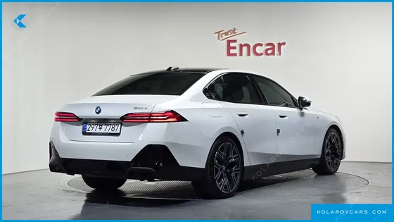 BMW 5 SERIES 530E M SPORT