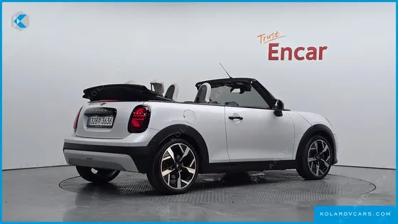 MINI COOPER CONVERTIBLE FAVOURED