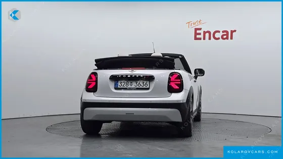 MINI COOPER CONVERTIBLE FAVOURED