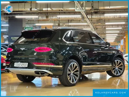 BENTLEY BENTAYGA 4.0 V8 EWB AZURE