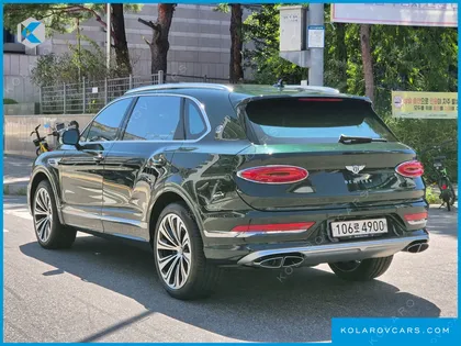 BENTLEY BENTAYGA 4.0 V8 EWB AZURE