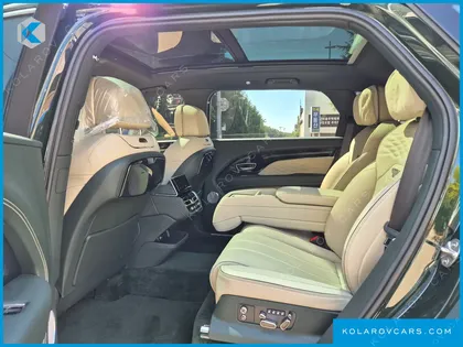 BENTLEY BENTAYGA 4.0 V8 EWB AZURE