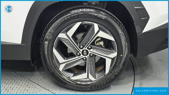 HYUNDAI TUCSON GASOLINE 1.6 TURBO 2WD