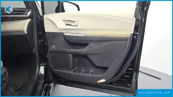 TOYOTA SIENNA 2.5 HYBRID 2WD