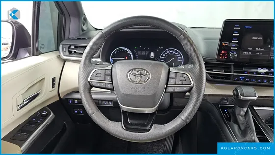 TOYOTA SIENNA 2.5 HYBRID 2WD