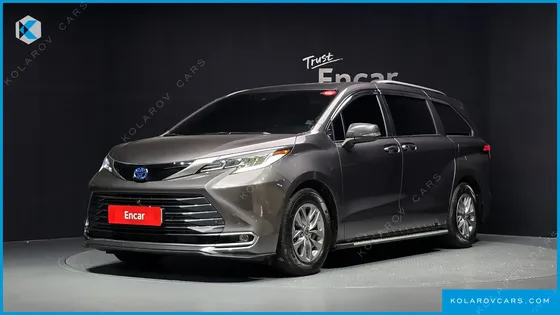 TOYOTA SIENNA 2.5 HYBRID AWD