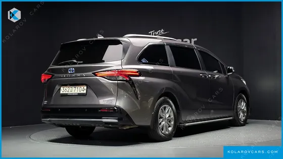 TOYOTA SIENNA 2.5 HYBRID AWD