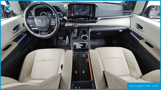 TOYOTA SIENNA 2.5 HYBRID AWD