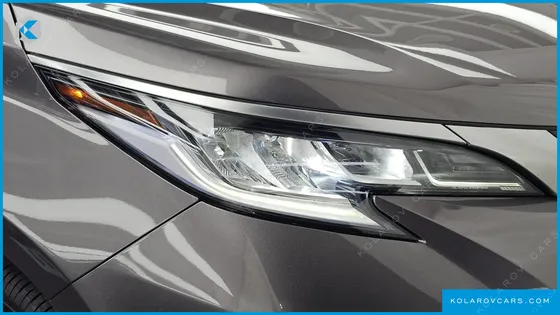 TOYOTA SIENNA 2.5 HYBRID AWD