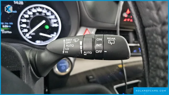 TOYOTA SIENNA 2.5 HYBRID AWD