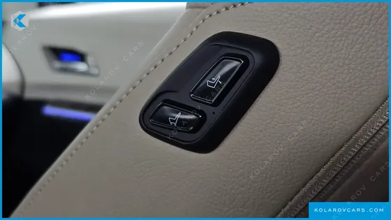 TOYOTA SIENNA 2.5 HYBRID AWD