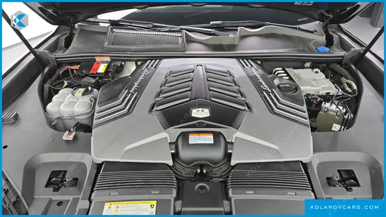 LAMBORGHINI URUS 4.0 V8
