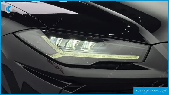 LAMBORGHINI URUS 4.0 V8