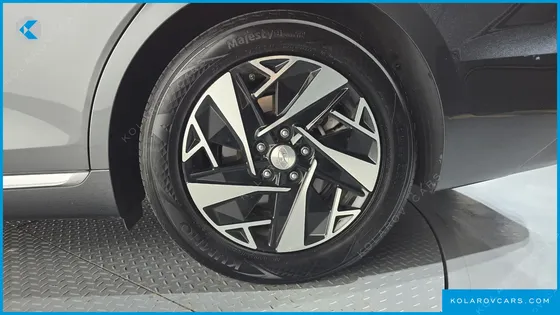 HYUNDAI GRANDEUR EXCLUSIVE