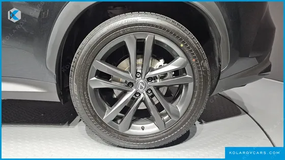 LEXUS NX PREMIUM