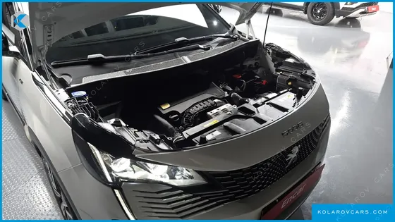 PEUGEOT 5008 1.2 PURE TECH GT