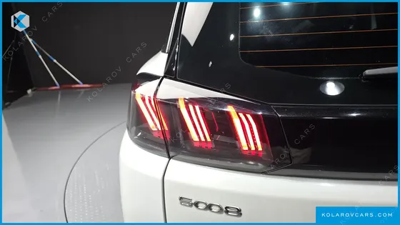 PEUGEOT 5008 1.2 PURE TECH GT