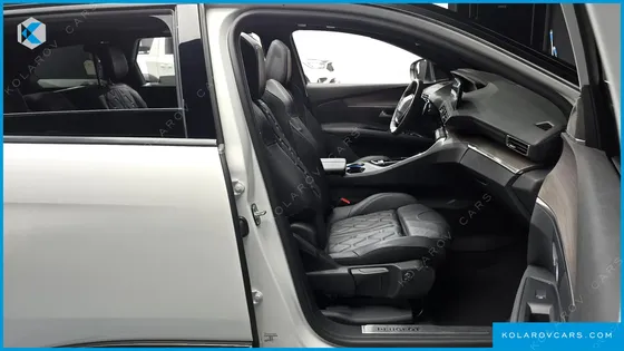 PEUGEOT 5008 1.2 PURE TECH GT