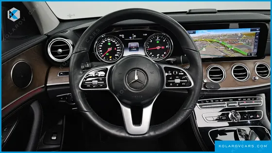 MERCEDES E-CLASS E220D 4MATIC EXCLUSIVE