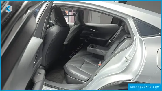 TOYOTA PRIUS 2.0 XLE