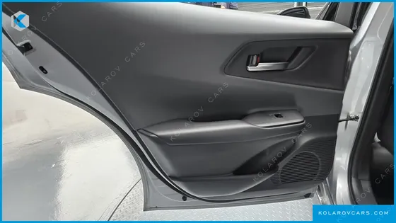 TOYOTA PRIUS 2.0 XLE