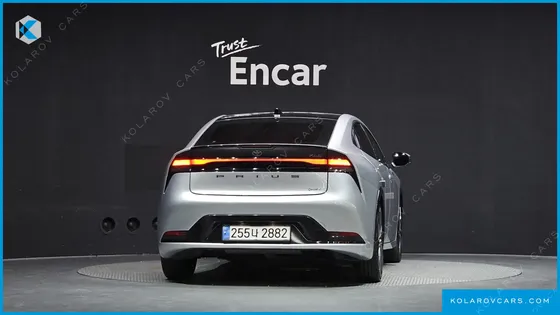 TOYOTA PRIUS 2.0 XLE