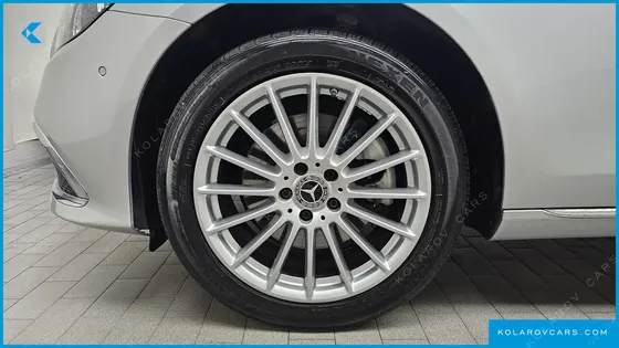 MERCEDES E-CLASS E220D 4MATIC EXCLUSIVE