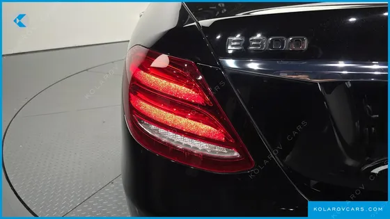 MERCEDES E-CLASS E300 4MATIC EXCLUSIVE