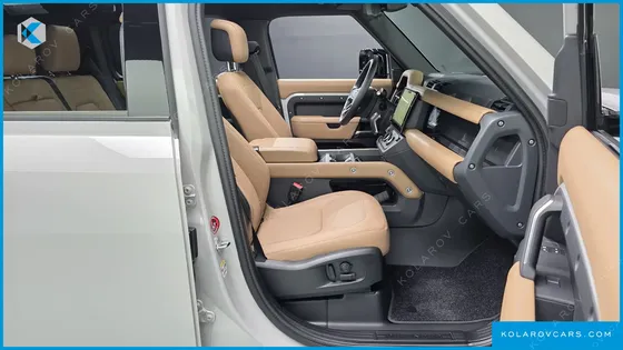 LAND ROVER DEFENDER 110 D300 X-DYNAMIC HSE