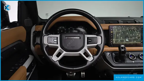 LAND ROVER DEFENDER 110 D300 HSE