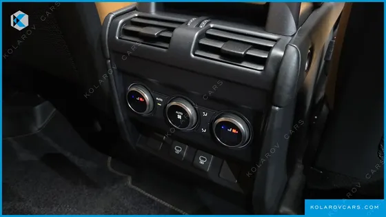 LAND ROVER DEFENDER 110 D300 HSE