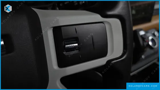 LAND ROVER DEFENDER 110 D300 HSE