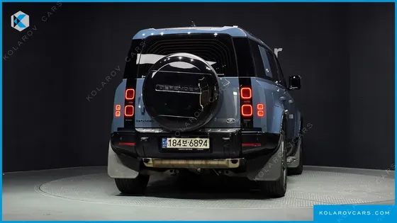 LAND ROVER DEFENDER 110 P300 X-DYNAMIC SE