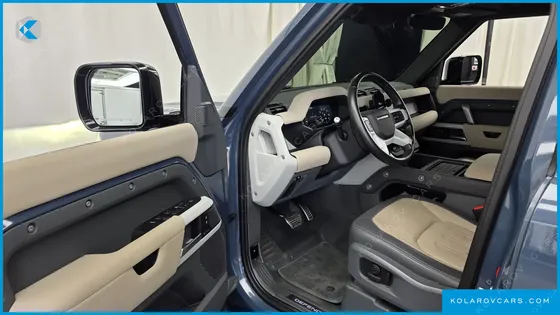 LAND ROVER DEFENDER 110 P300 X-DYNAMIC SE