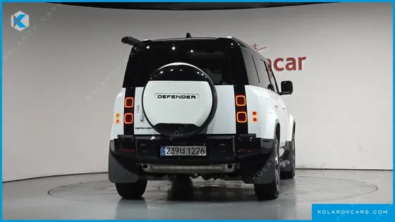 LAND ROVER DEFENDER 110 P300 X-DYNAMIC SE