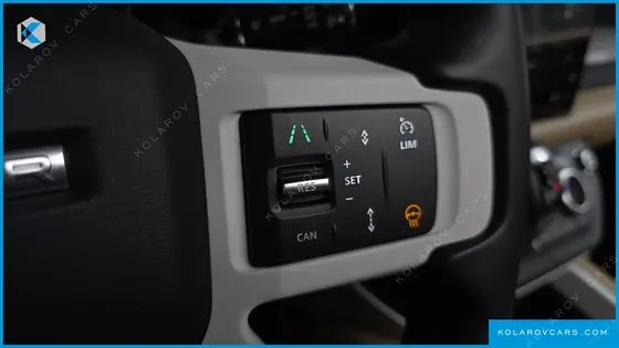 LAND ROVER DEFENDER 110 P300 X-DYNAMIC SE