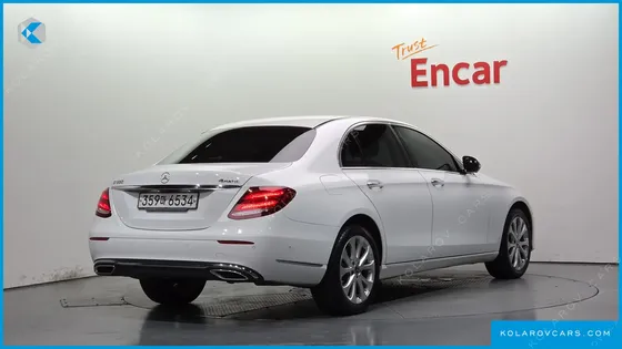 MERCEDES E-CLASS E300 4MATIC EXCLUSIVE