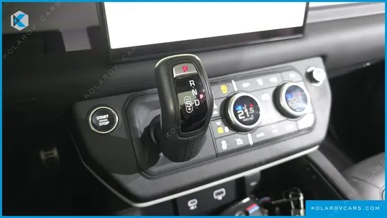LAND ROVER DEFENDER 110 D300 HSE