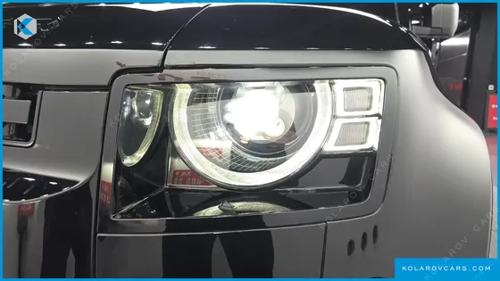 LAND ROVER DEFENDER 110 D300 HSE