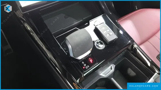 LAND ROVER RANGE ROVER SPORT P550E DYNAMIC HSE