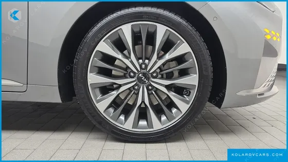 KIA K8 2.5 GASOLINE 2WD