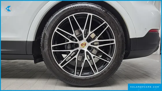 PORSCHE CAYENNE 3.0