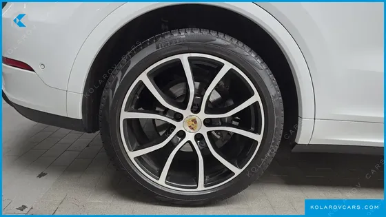 PORSCHE CAYENNE 3.0 PLATINUM EDITION