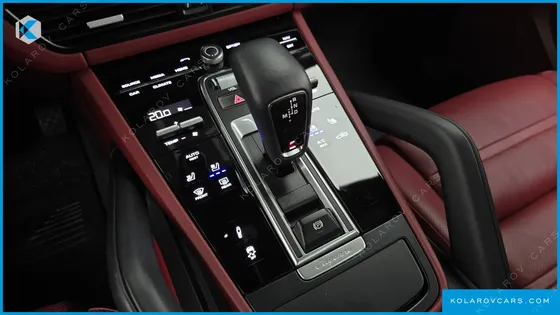 PORSCHE CAYENNE 3.0 COUPE PLATINUM EDITION