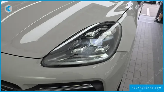 PORSCHE CAYENNE 3.0 COUPE PLATINUM EDITION