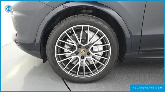 PORSCHE CAYENNE 3.0