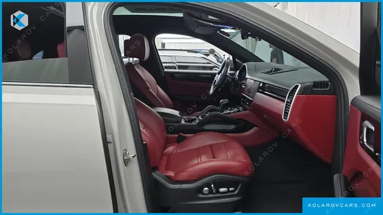 PORSCHE CAYENNE 3.0 COUPE