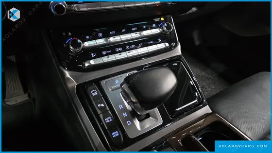 GENESIS EQ900 3.8 GDI AWD