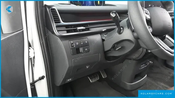 HYUNDAI STARIA HEV 1.6T LOUNGE 7-SEATER