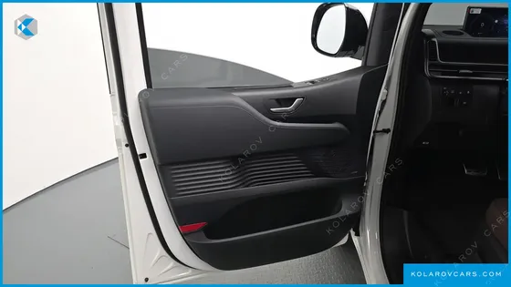 HYUNDAI STARIA HEV 1.6T LOUNGE 7-SEATER